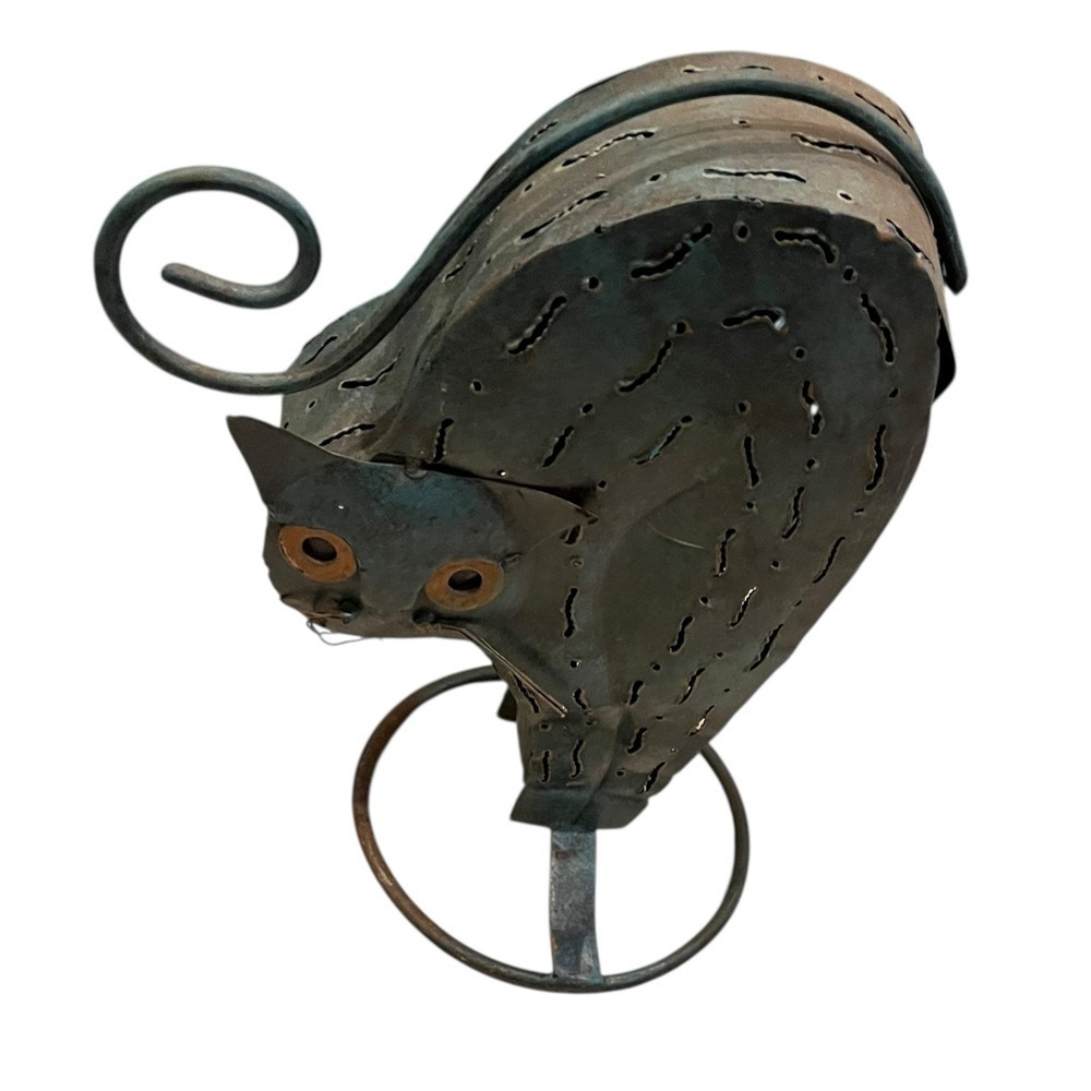Metal cat yard garden sculpture 10”